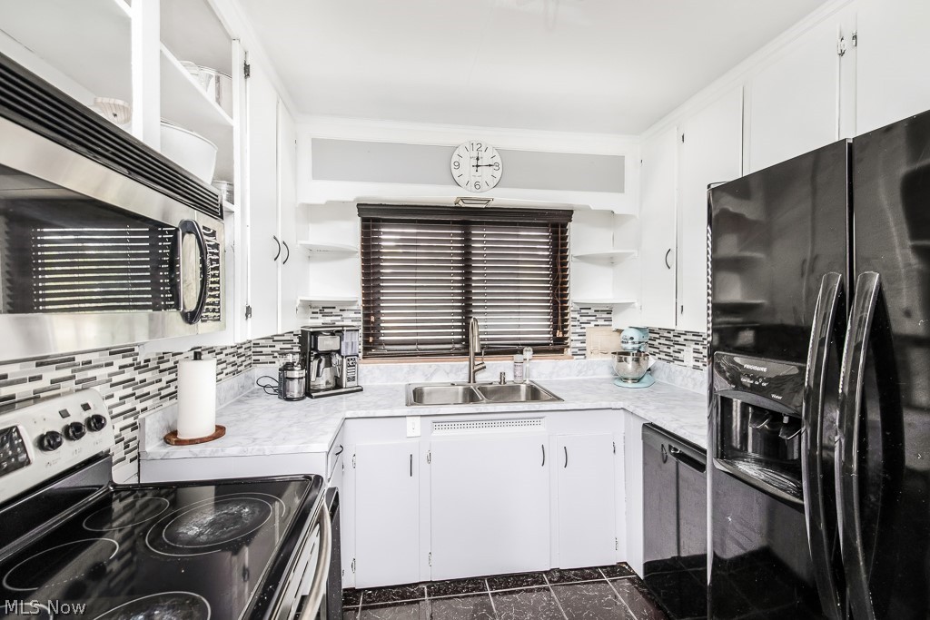 740 West Schaaf Road Cleveland, OH 44109 - Photo 3 of 25 All appliances stay in kitchen