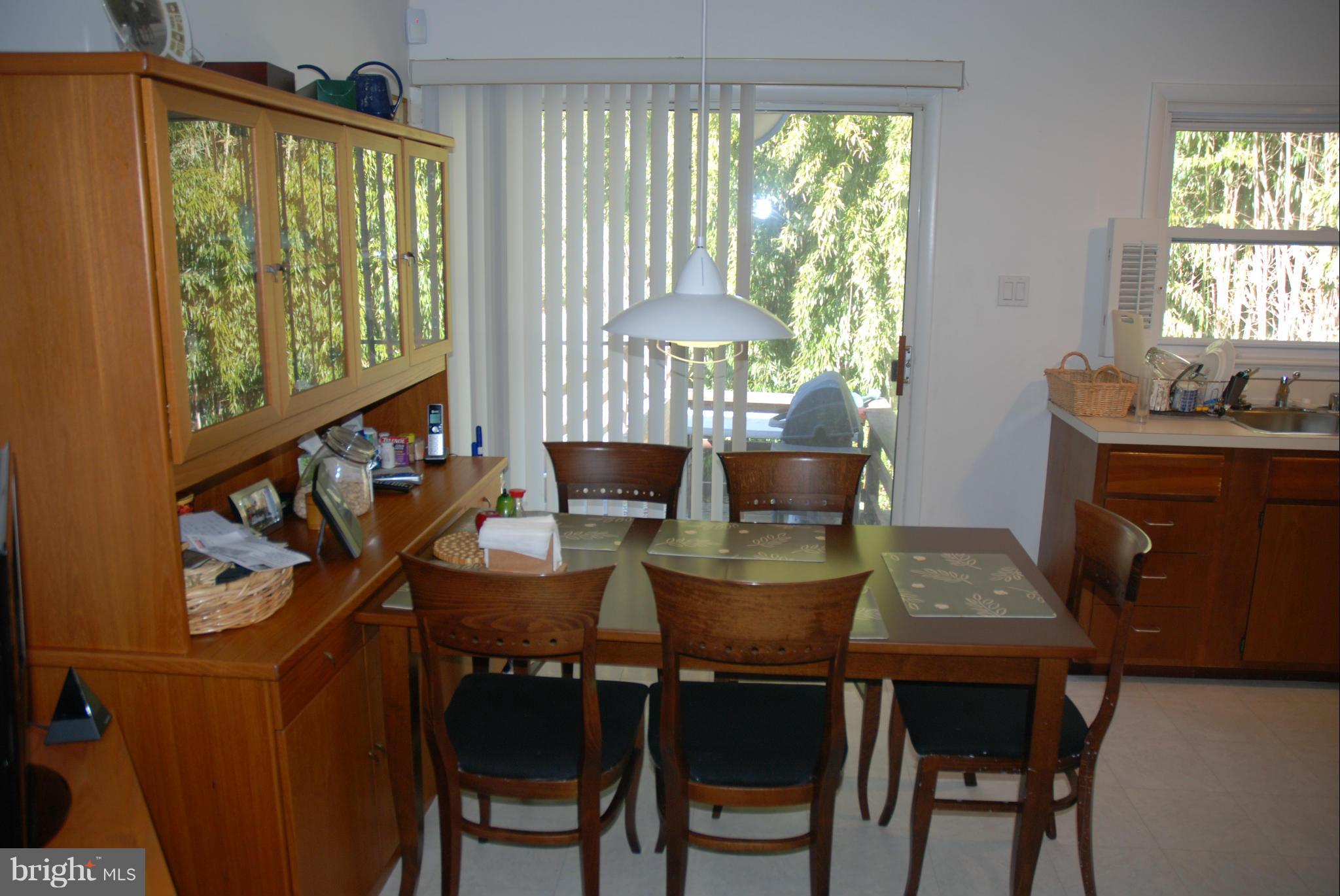 11816 Caplinger Road Silver Spring, MD 20904 - Photo 8 of 23 Kitchen - Breakfast Room