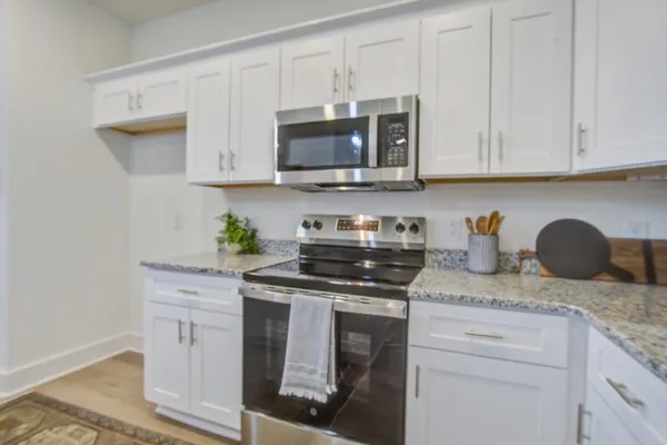 $2,295 | 2161 West Jimtown Drive, Unit 102, North Charleston, SC 29405