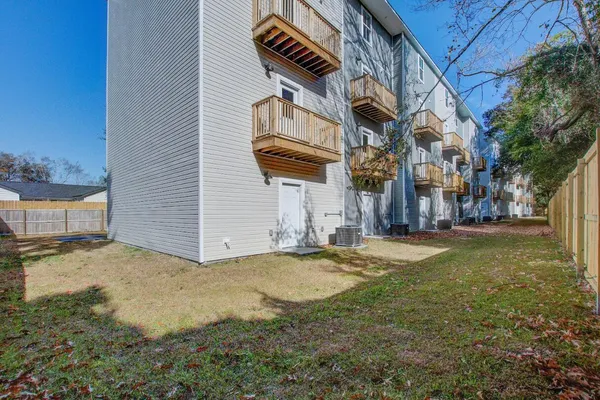 $2,295 | 2161 West Jimtown Drive, Unit 102, North Charleston, SC 29405