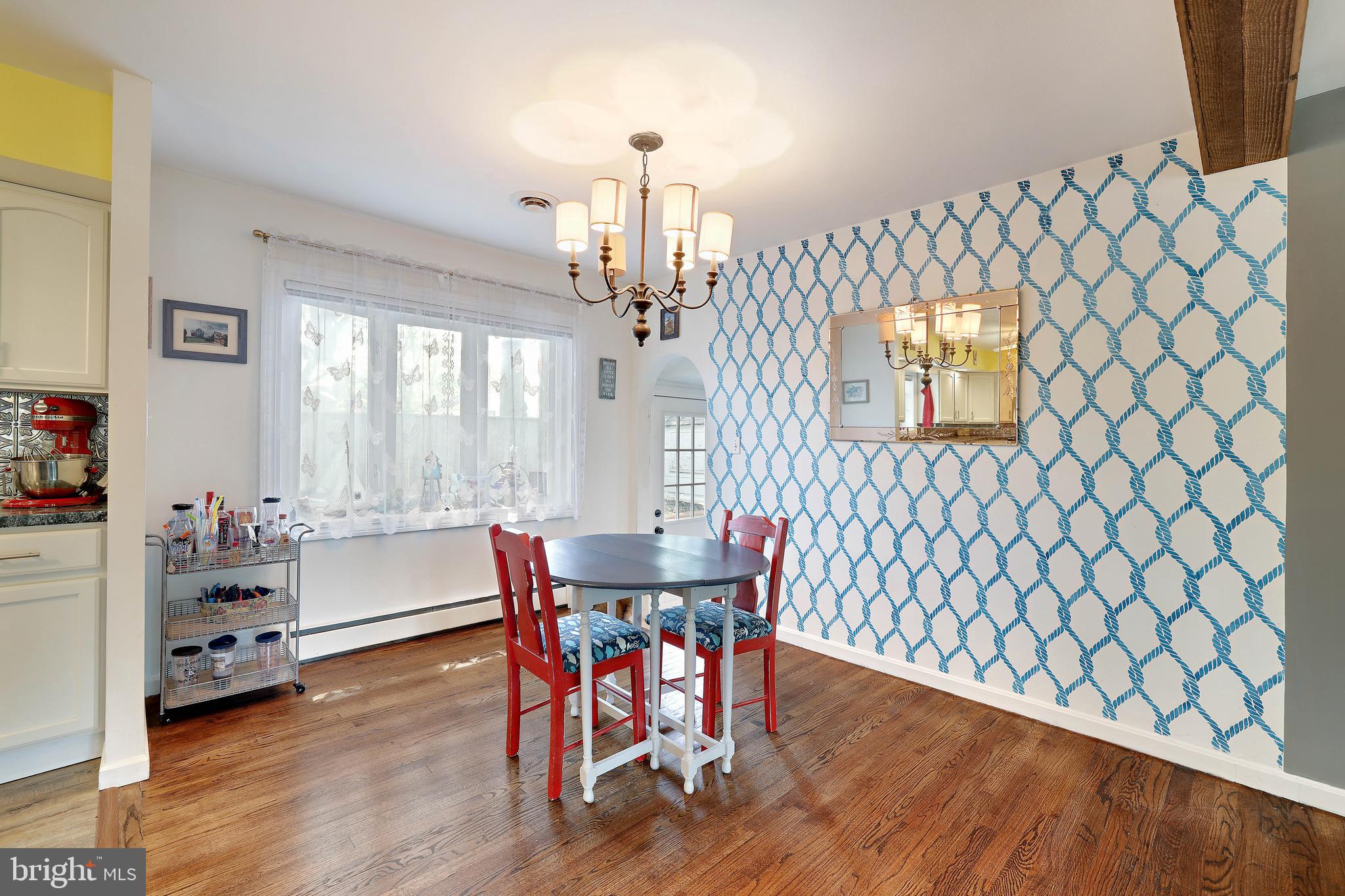208 Beach Road Pasadena, MD 21122 - Photo 10 of 40 Gallery Image 10
