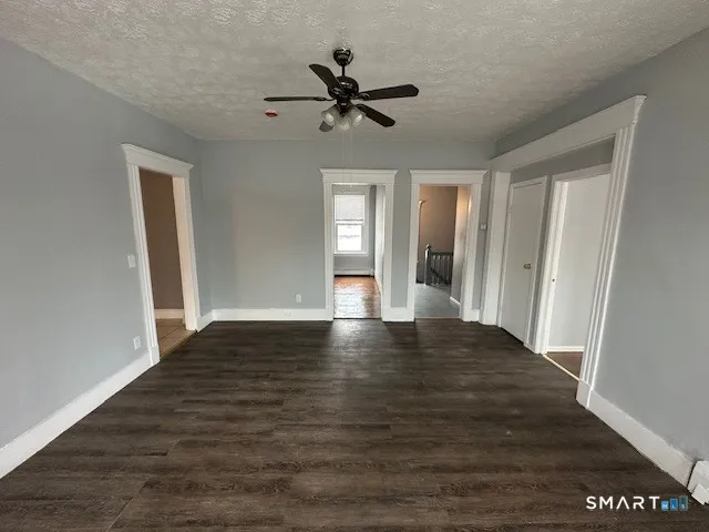 $1,800 | 414 Dixwell Avenue, Unit 2, New Haven, CT 06511