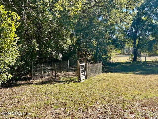 788 Keuka Road Hawthorne, FL 32640 - Photo 39 of 45 788 keuka rear yard