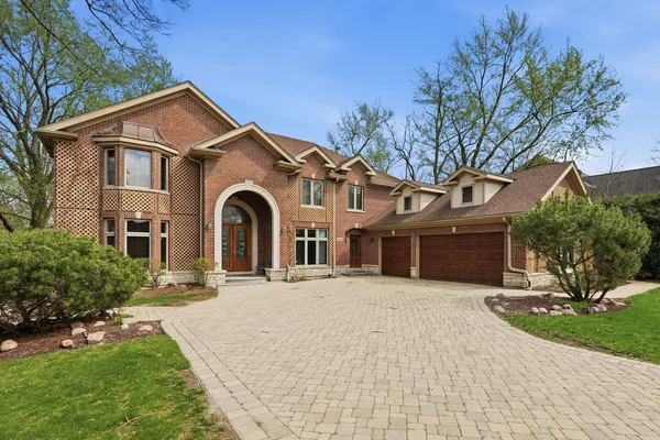 $8,250 | 2181 2nd Street, Northbrook, IL 60062
