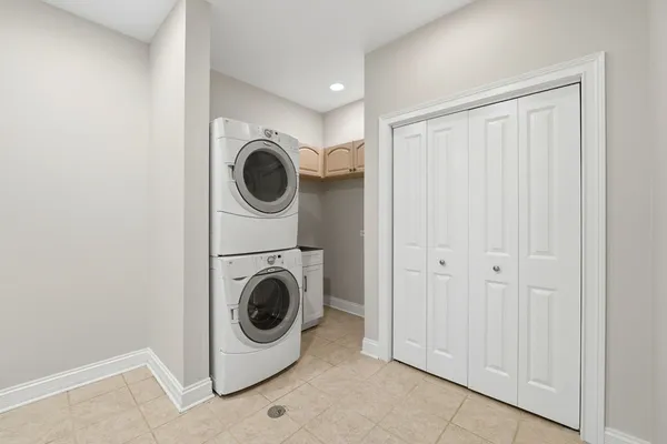 $8,250 | 2181 2nd Street, Northbrook, IL 60062