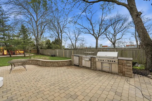 $8,250 | 2181 2nd Street, Northbrook, IL 60062