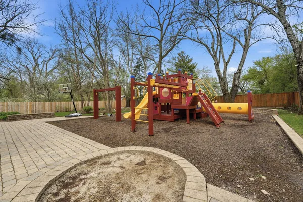 $8,250 | 2181 2nd Street, Northbrook, IL 60062