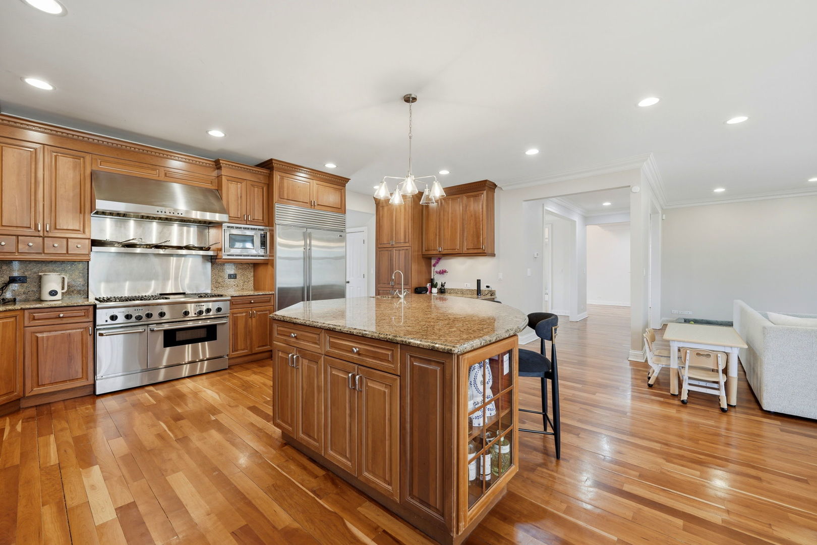 2181 2nd Street Northbrook, IL 60062 - Photo 8 of 52