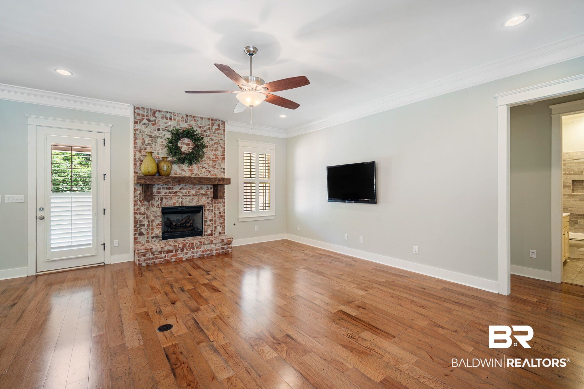 910 Main Street Daphne, AL 36526 - Photo 9 of 36