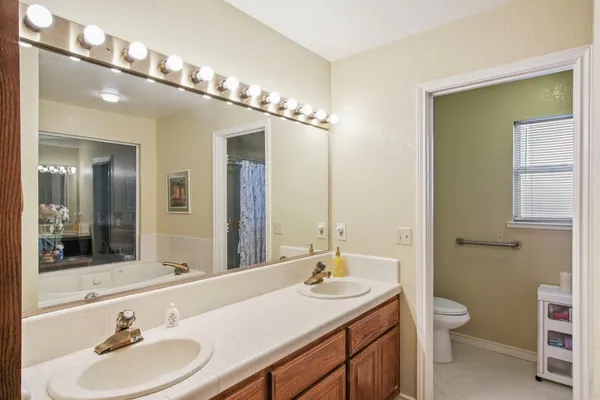 $449,900 | 2185 Garden Cir Drive West, Manteca, CA 95336