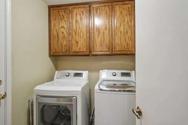 $449,900 | 2185 Garden Cir Drive West, Manteca, CA 95336