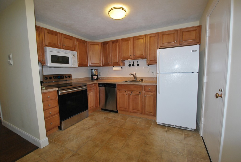 205 Great Road, Unit B10 Acton, MA 01720 - Photo 7 of 18