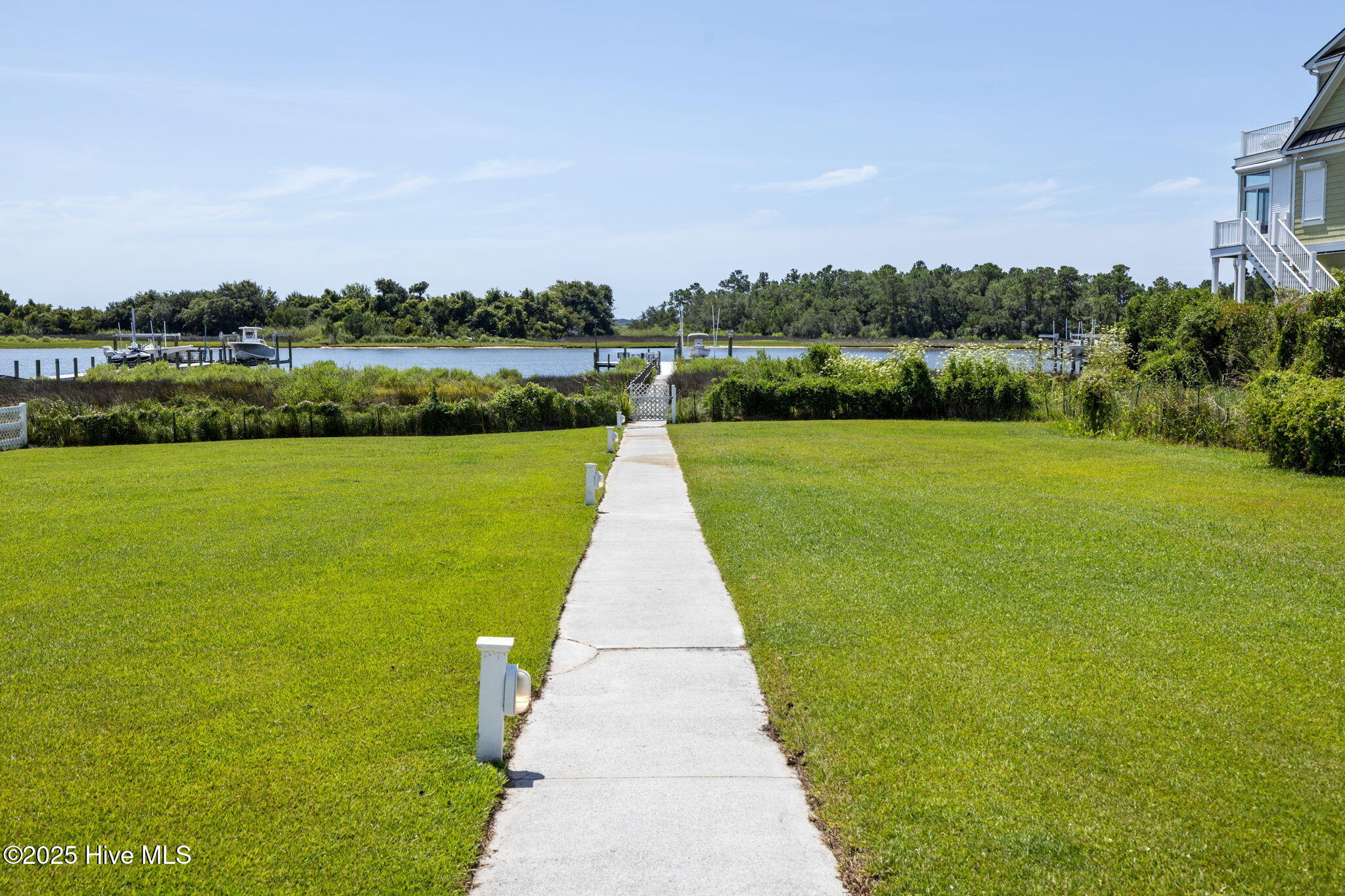 162 Peninsula Manor Road Hubert, NC 28539 - Photo 62 of 79 Walkway
