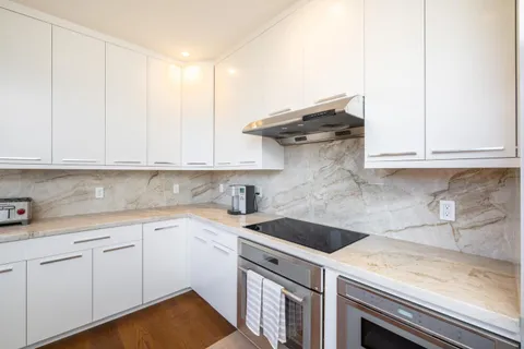 $1,500,000 | 20 West 3rd Avenue, Unit 202, San Mateo, CA 94402