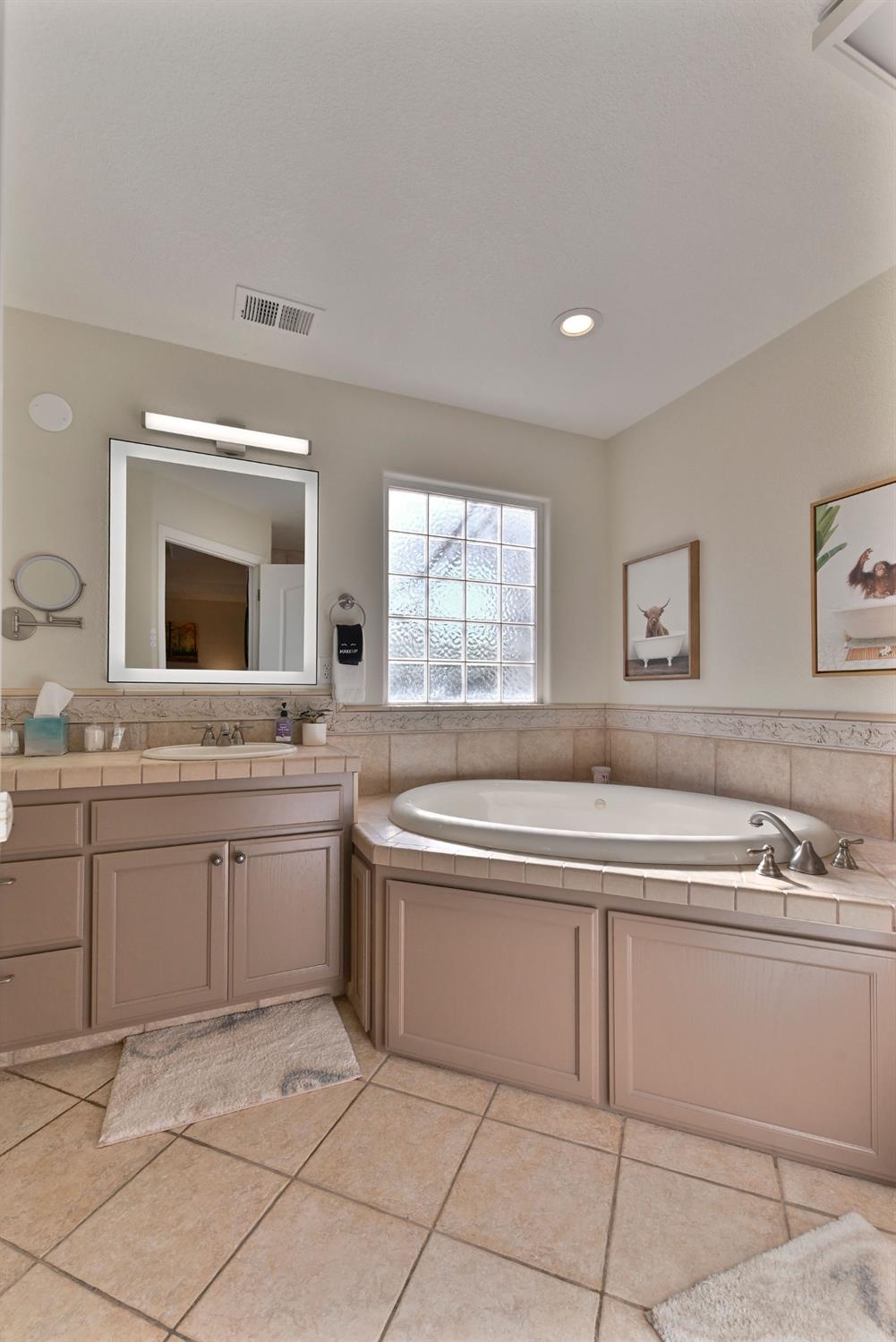 333 Oak Tree Circle Murphys, CA 95247 - Photo 32 of 88