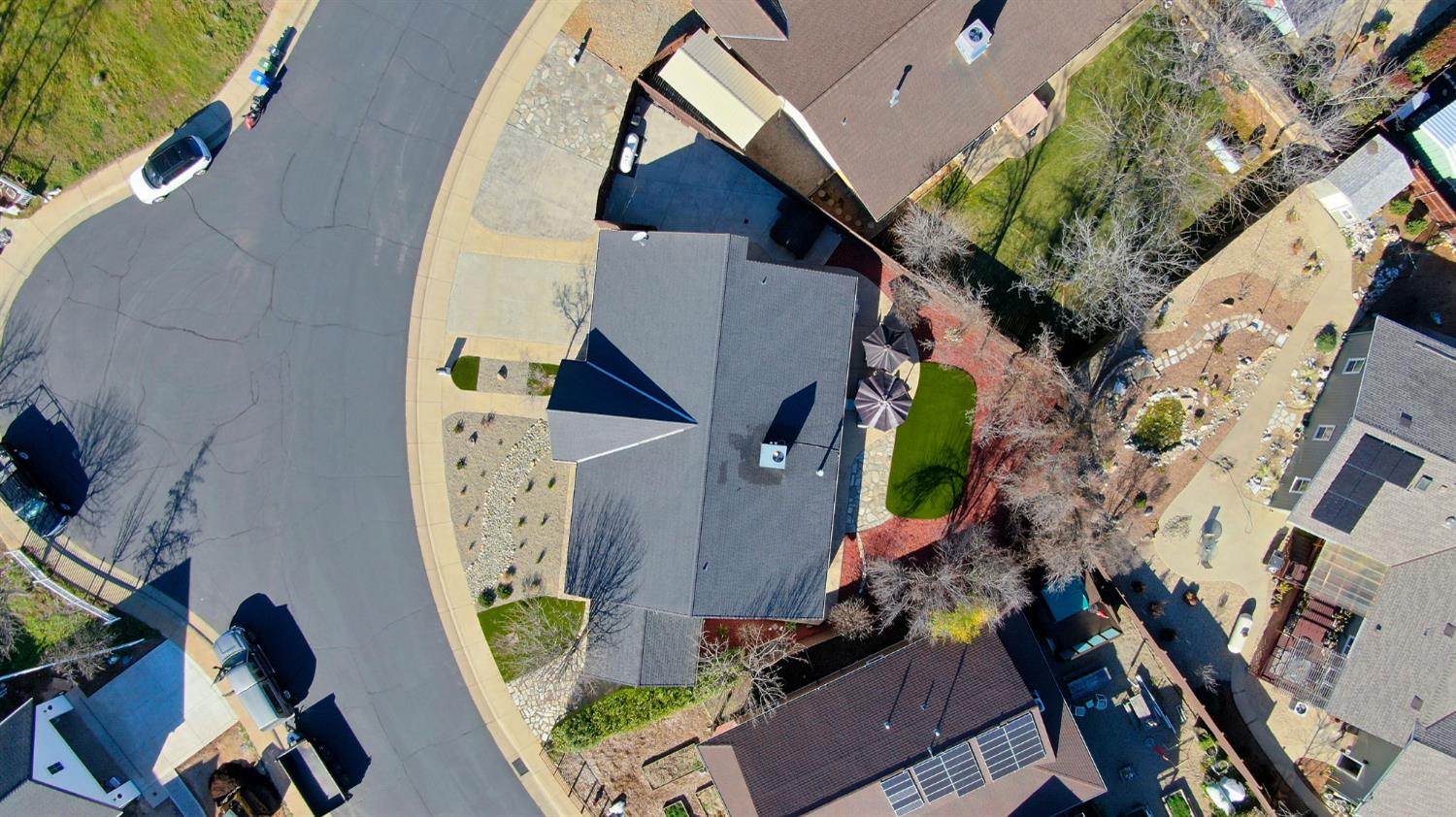 333 Oak Tree Circle Murphys, CA 95247 - Photo 84 of 88 an aerial view of a house with a garden