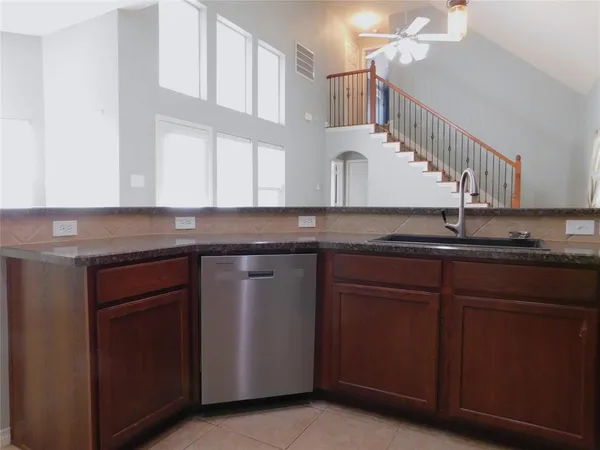 $1,995 | 1104 Hayden Lane, Savannah, TX 76227