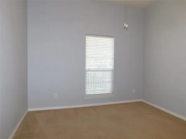 $1,995 | 1104 Hayden Lane, Savannah, TX 76227