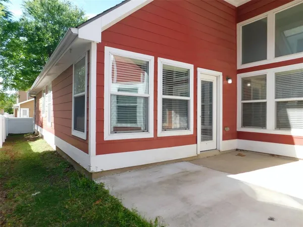 $1,995 | 1104 Hayden Lane, Savannah, TX 76227