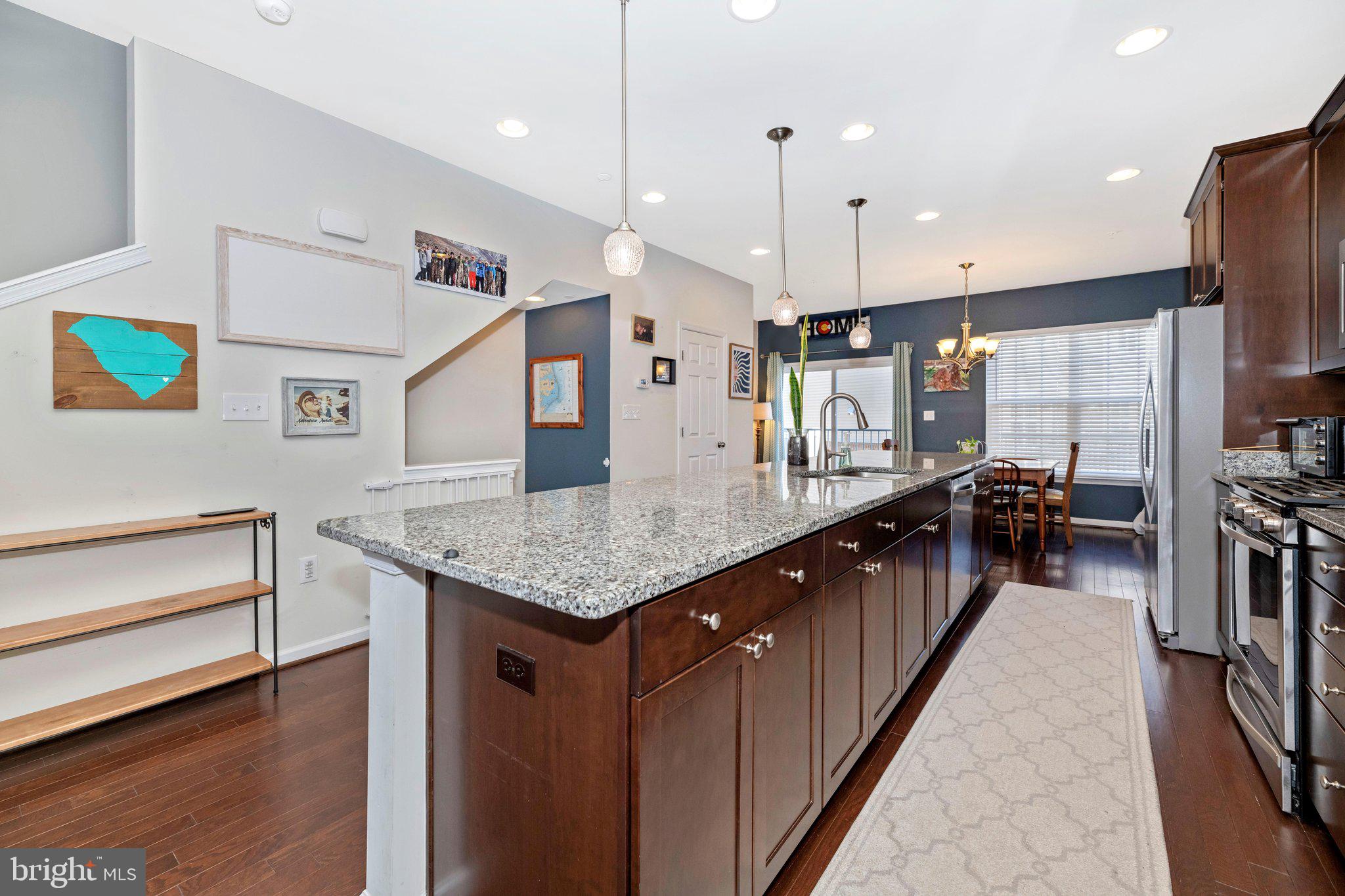 6082 Forum Square Frederick, MD 21703 - Photo 3 of 45 Kitchen