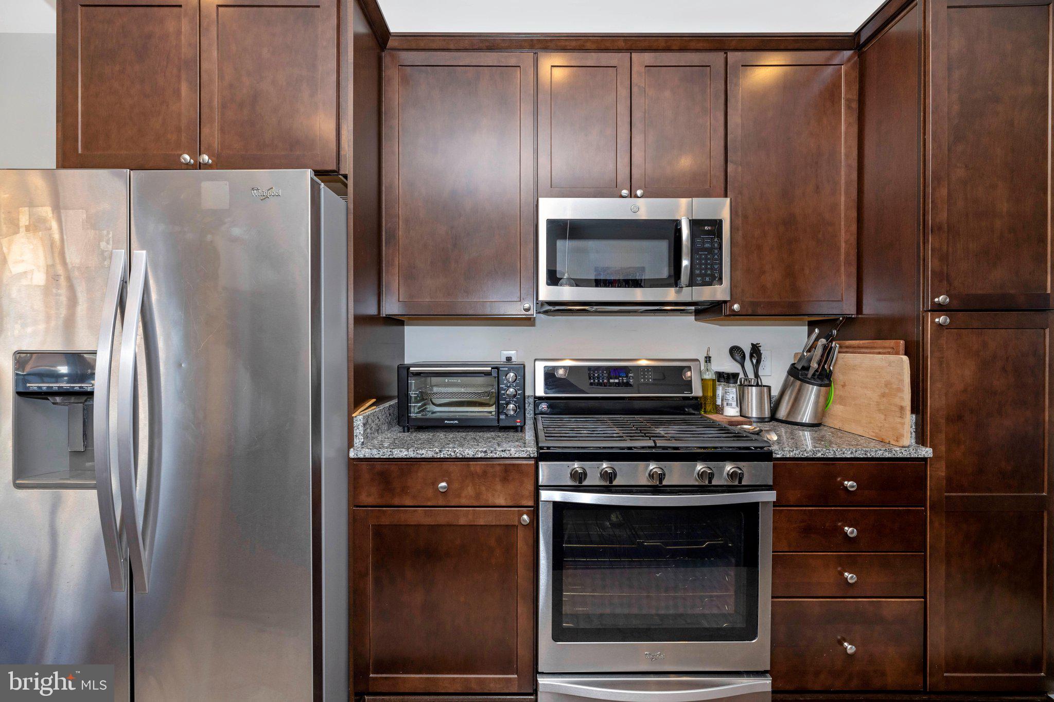 6082 Forum Square Frederick, MD 21703 - Photo 8 of 45 Kitchen