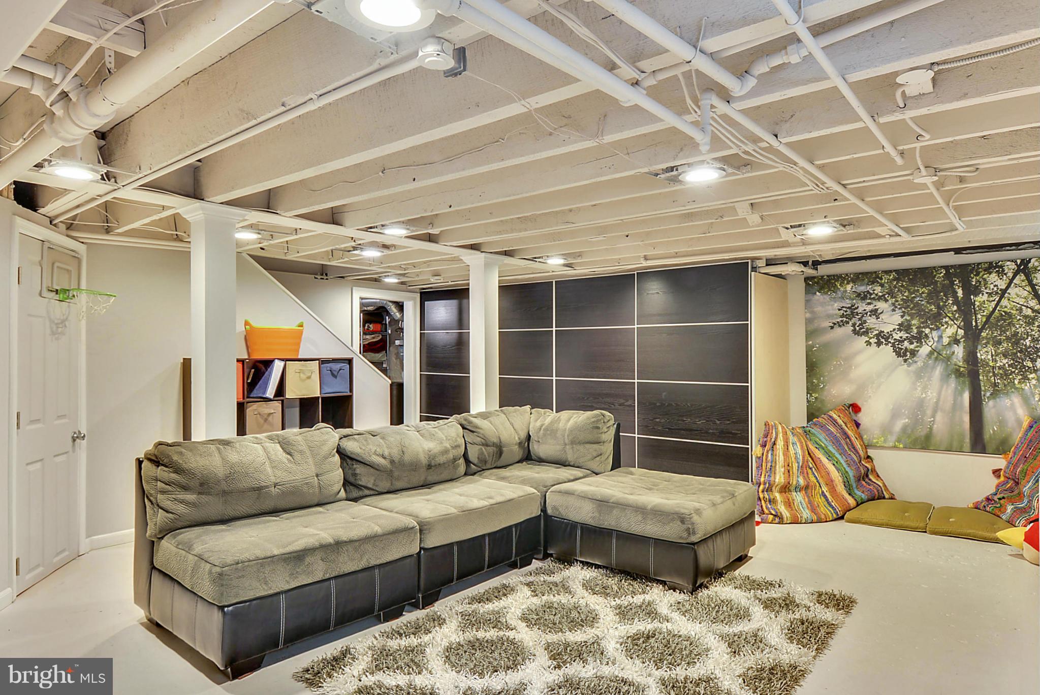 209 Upnor Road Baltimore, MD 21212 - Photo 27 of 30 Lower level rec room