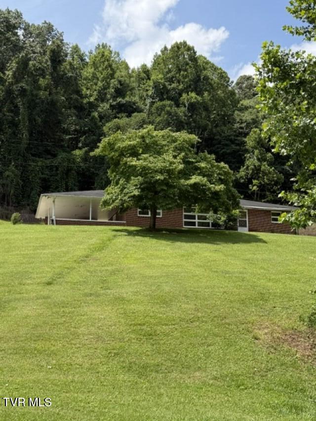 1347 Manville Road Gate City, VA 24251 - Photo 3 of 28 IMG_0279 (Custom)