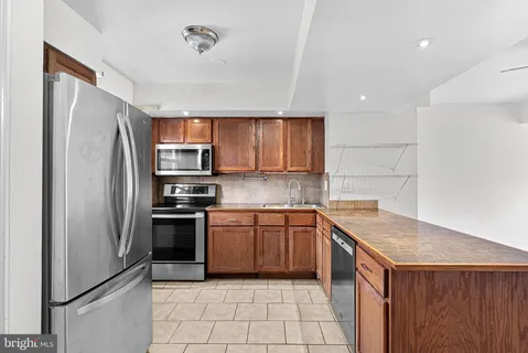 $300,000 | 14463 Rustling Leaves Lane, Centreville, VA 20121