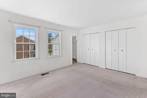 $300,000 | 14463 Rustling Leaves Lane, Centreville, VA 20121