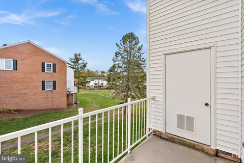 $300,000 | 14463 Rustling Leaves Lane, Centreville, VA 20121