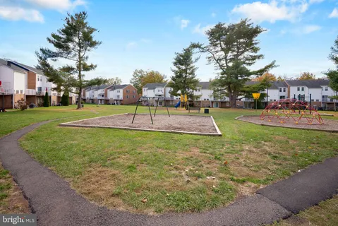 $300,000 | 14463 Rustling Leaves Lane, Centreville, VA 20121