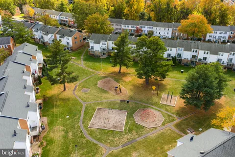 $300,000 | 14463 Rustling Leaves Lane, Centreville, VA 20121