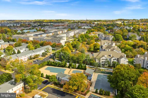 $300,000 | 14463 Rustling Leaves Lane, Centreville, VA 20121