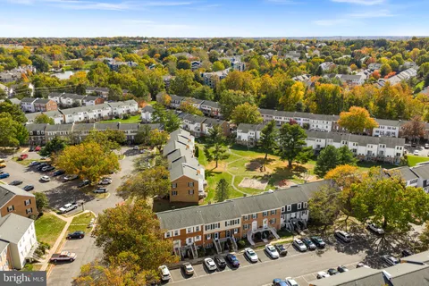 $300,000 | 14463 Rustling Leaves Lane, Centreville, VA 20121