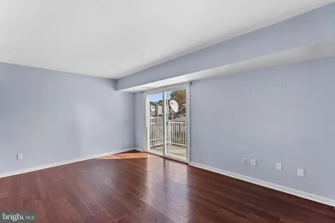 $300,000 | 14463 Rustling Leaves Lane, Centreville, VA 20121