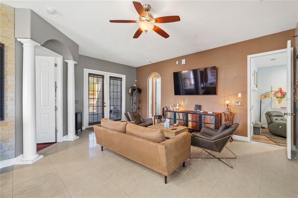 11622 Timber Ridge Drive Tampa, FL 33625 - Photo 7 of 43