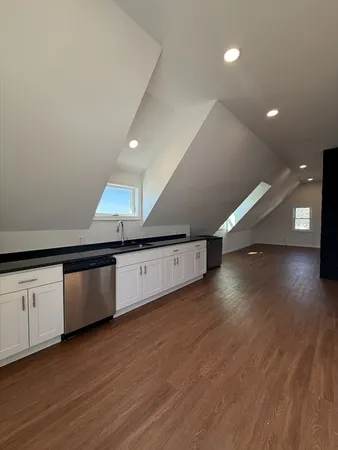 $1,800 | 1635 Osgood Street, Unit 3, North Andover, MA 01845