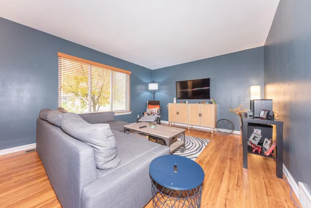 $369,900 | 14220 Knolson Street, Livonia, MI 48154