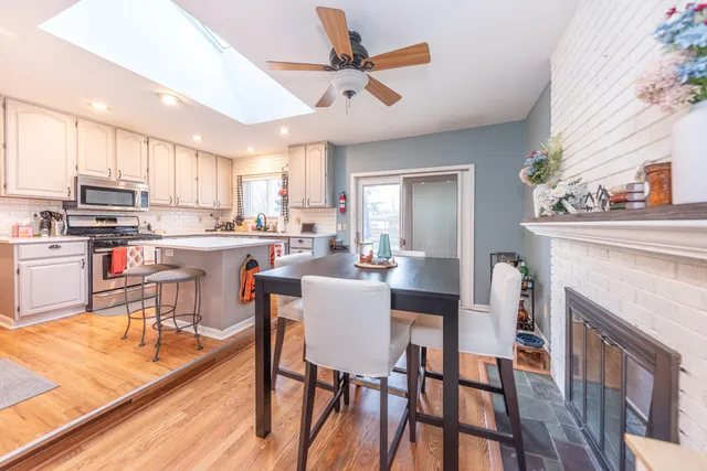 $369,900 | 14220 Knolson Street, Livonia, MI 48154