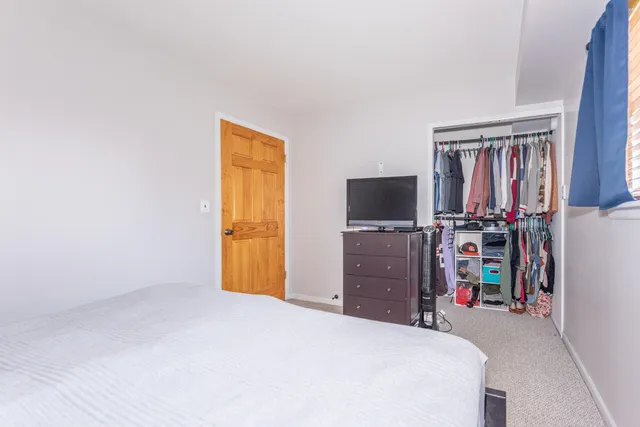 $369,900 | 14220 Knolson Street, Livonia, MI 48154