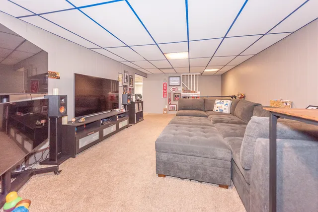 $369,900 | 14220 Knolson Street, Livonia, MI 48154