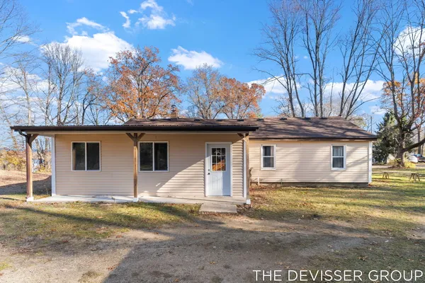 $230,000 | 922 Maas Lane, Pullman, MI 49450