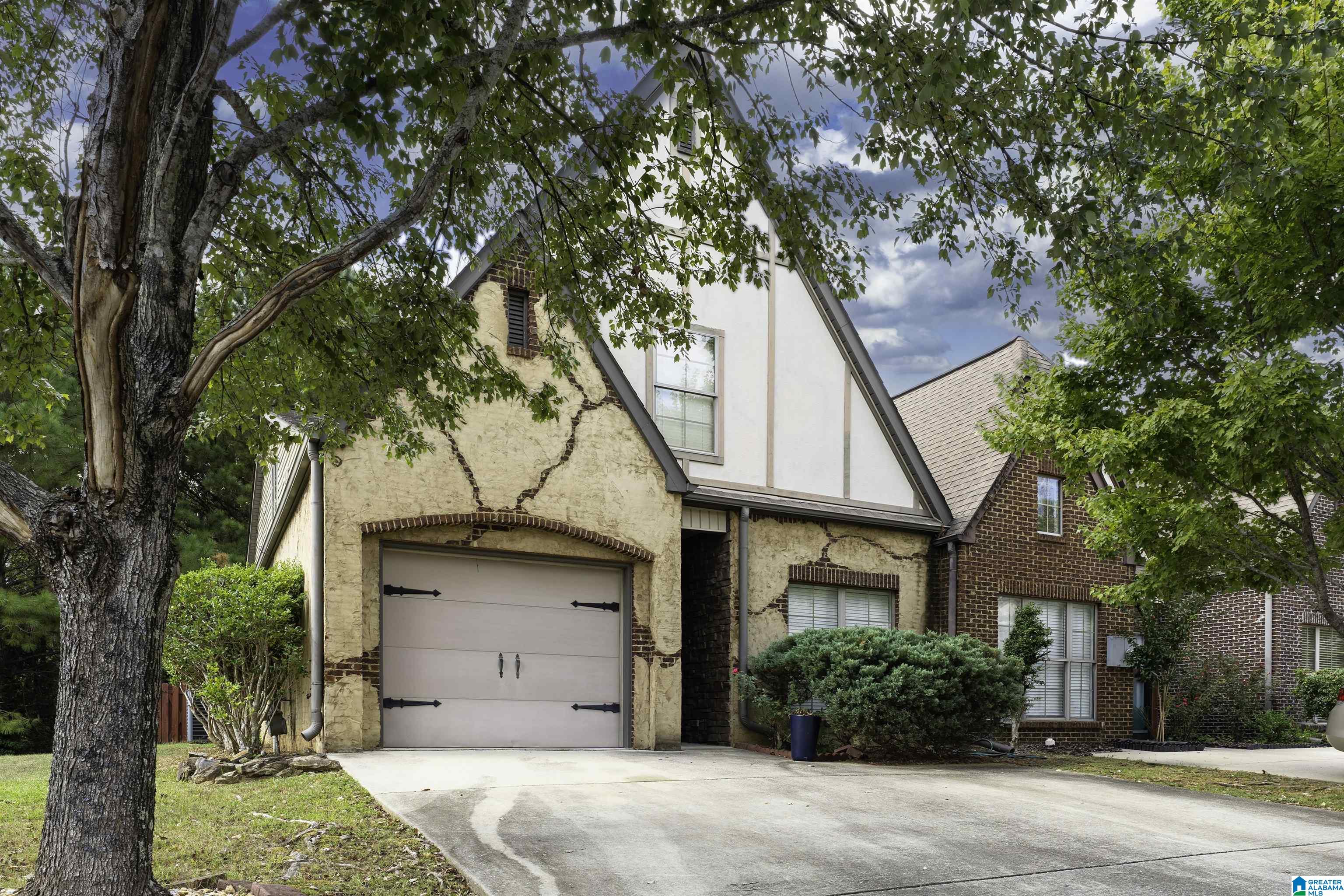 2457 Ridgemont Drive Birmingham, AL 35244 - Photo 2 of 35