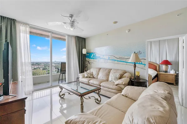 $4,222 | 625 Casa Loma Boulevard, Unit 1608, Boynton Beach, FL 33435
