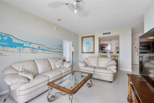 $4,222 | 625 Casa Loma Boulevard, Unit 1608, Boynton Beach, FL 33435