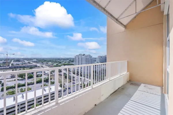$4,222 | 625 Casa Loma Boulevard, Unit 1608, Boynton Beach, FL 33435