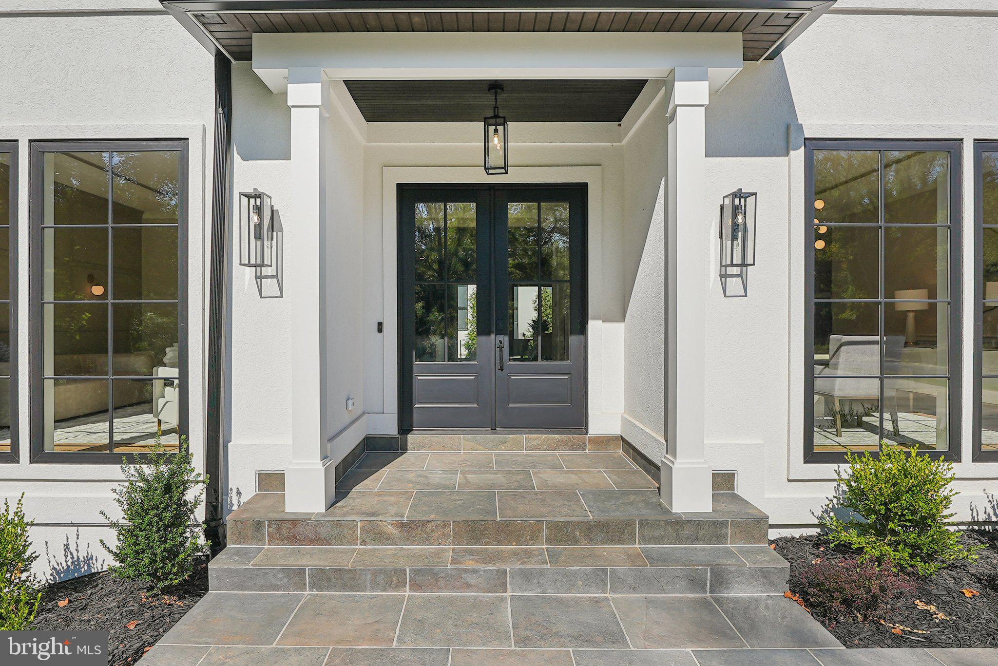 10200 Falls Road Potomac, MD 20854 - Photo 3 of 69