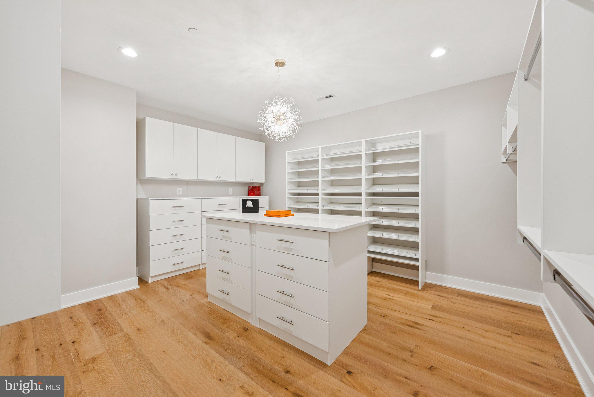 10200 Falls Road Potomac, MD 20854 - Photo 45 of 69