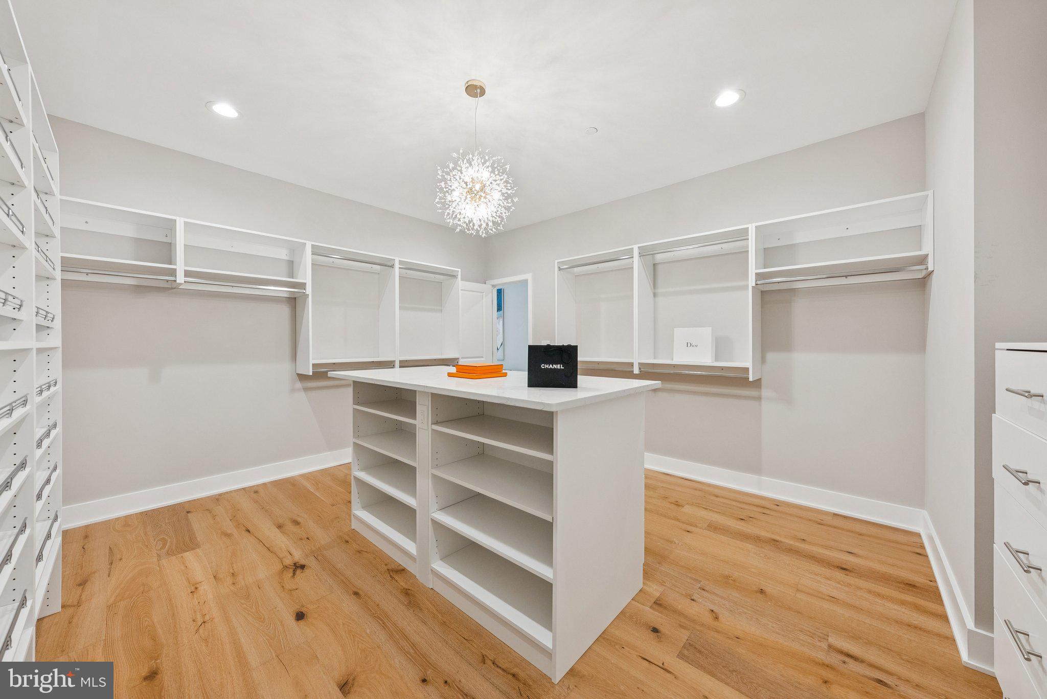 10200 Falls Road Potomac, MD 20854 - Photo 46 of 69