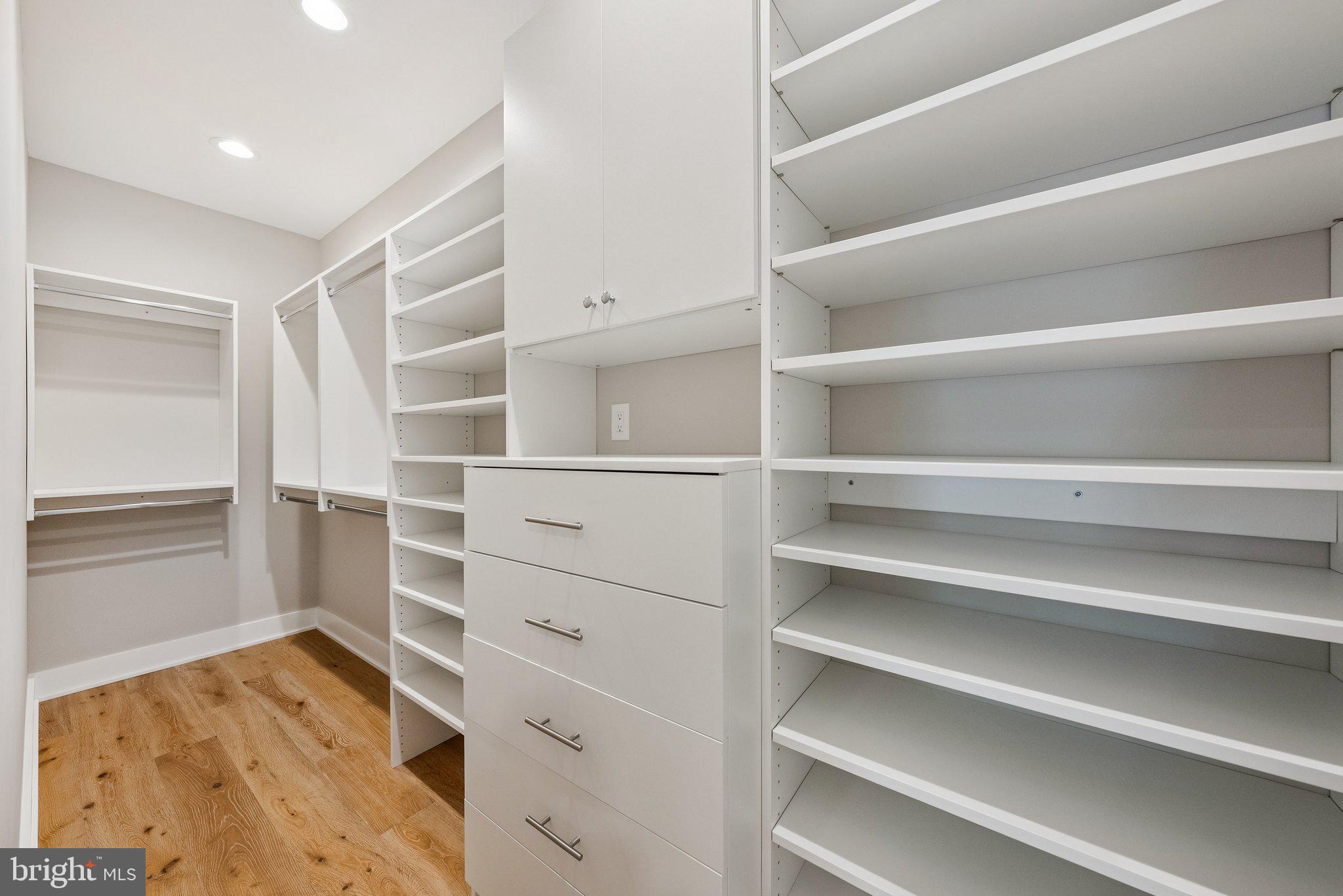10200 Falls Road Potomac, MD 20854 - Photo 47 of 69